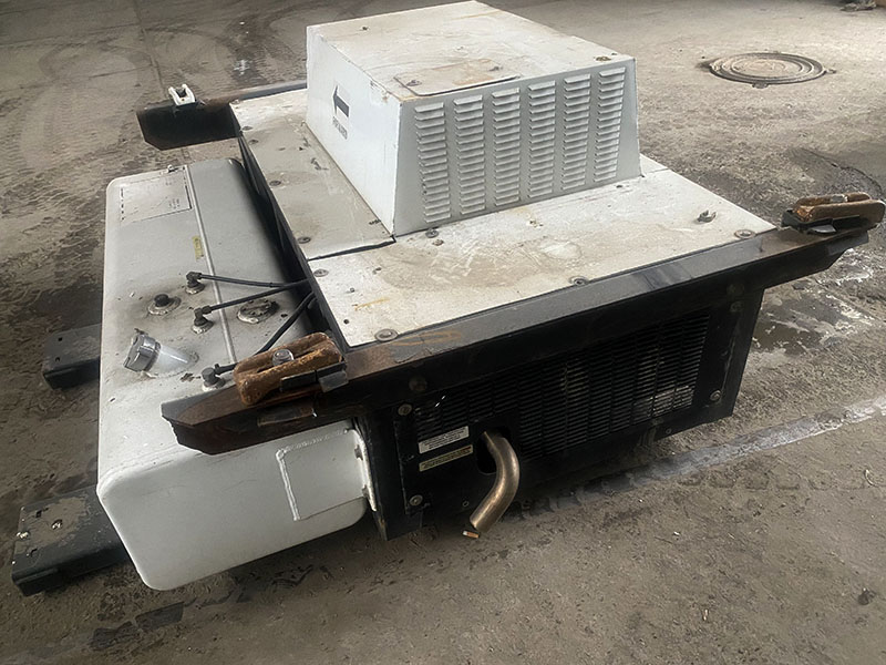 مولد ديزل THERMO KING UNDERMOUNT SGUM4000 مستعمل