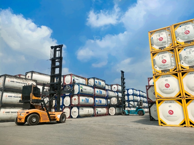 Compra de contenedores cisterna
